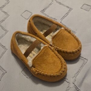 Crown Vintage Tan Kids Moccasins